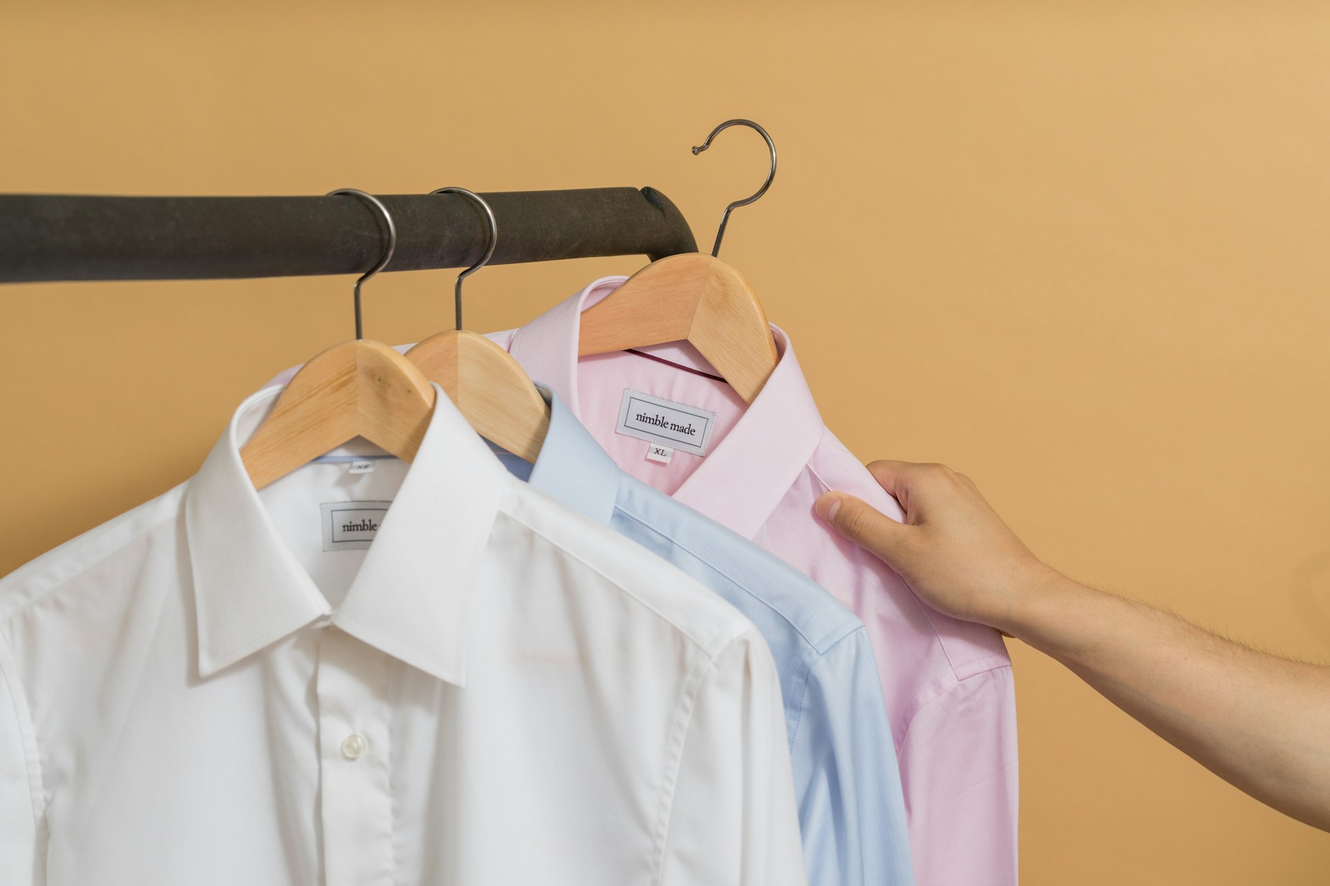 Koszula slim fit w stylu smart casual – z czym ją łączyć?